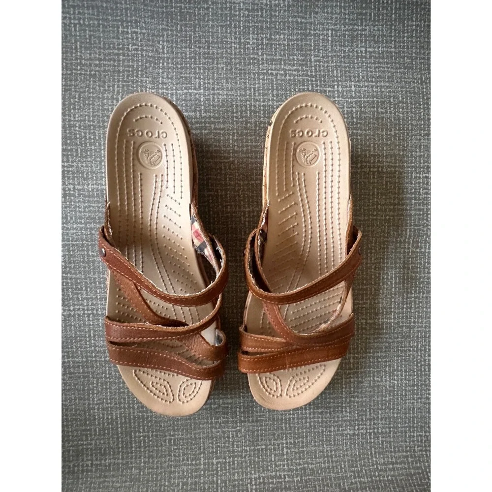 CROCS leigh cork
